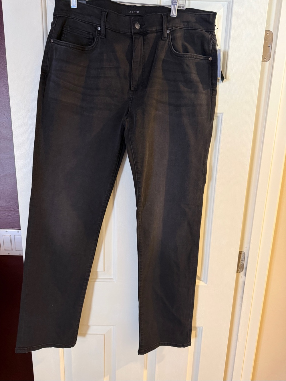 Joe's Jeans Straight-Leg The Brixton Kinetic Jeans in Black